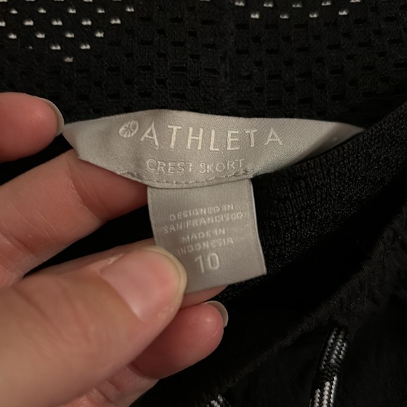 Athleta Crest Skort - Picture 2 of 6